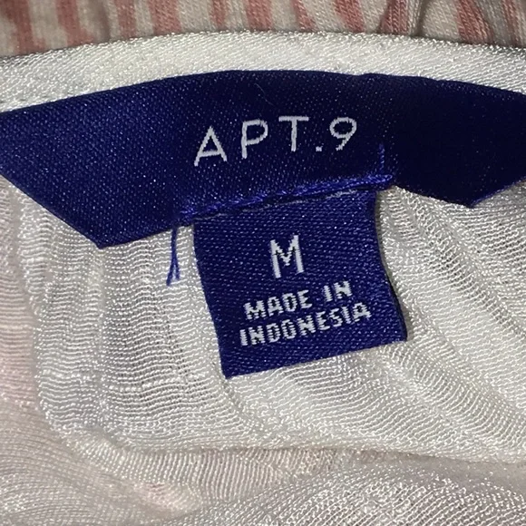 Women’s 6 Top/ Shirt Bundle Size Med 8/10 Office Casual Semi Mystery Deal Lot - Picture 7 of 8